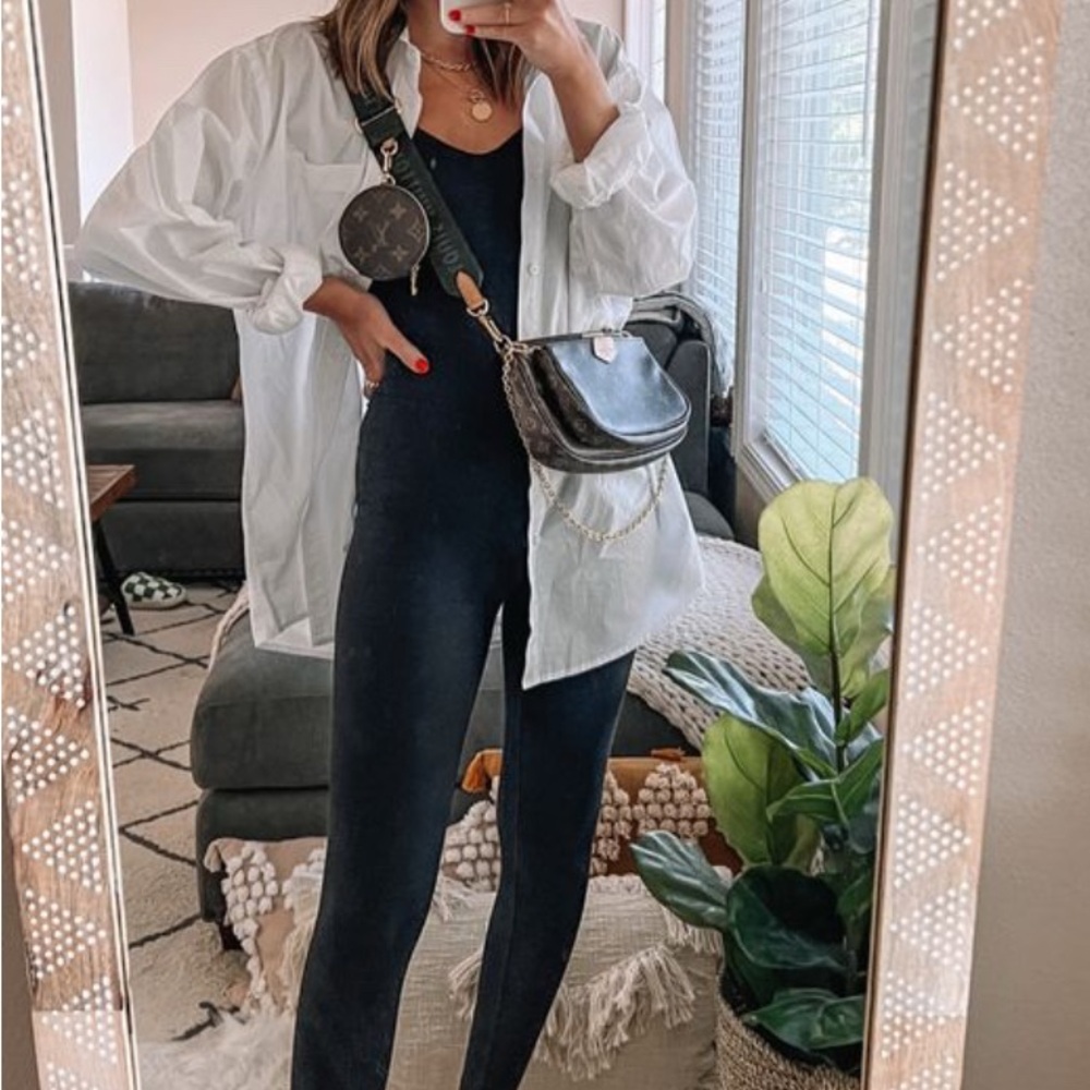 Lululemon Black bodysuit 25”
